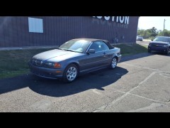 BUY BMW  325 2001, Columbia Central Missouri Auto Auction