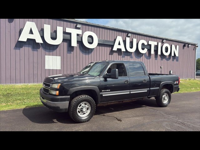 CHEVROLET SILVERADO 2500HD 2006, Columbia Central Missouri Auto Auction, CREW CAB 153 BUY CHEVROLET SILVERADO 2500HD 2006 CREW CAB 153